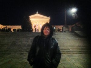 на ступеньках Рокки в Филадельфии